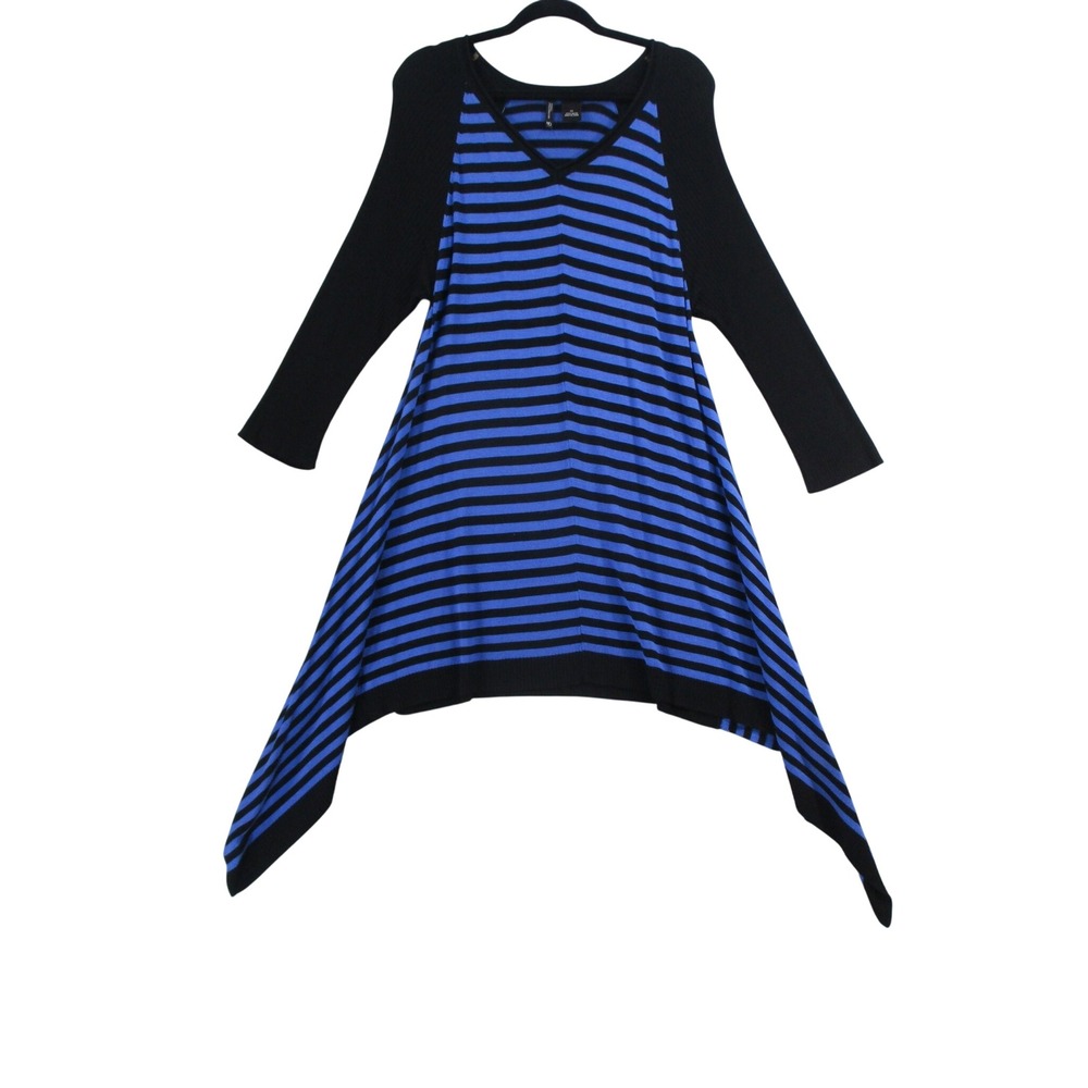 New‎ Directions Woman Blue Black Striped Sharkbite Hem Tunic Sweater Top 1X